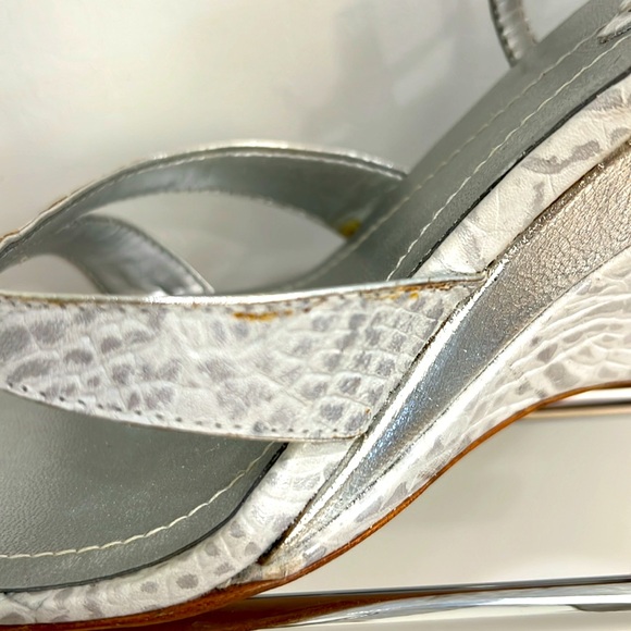 Designer Gabriela Dominguez from Dominican Republic, sandals 8.5 - Picture 8 of 8